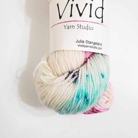 Vivid Yarn Studio Superwash Merino Blend Roller Derby 400yds 100g Fingering - Picture 7 of 8